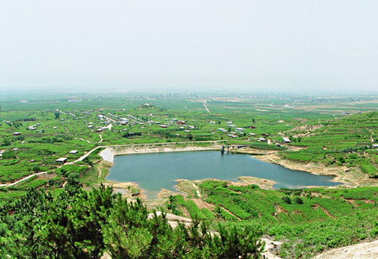 景点：鲍子沟葡萄庄园（图）